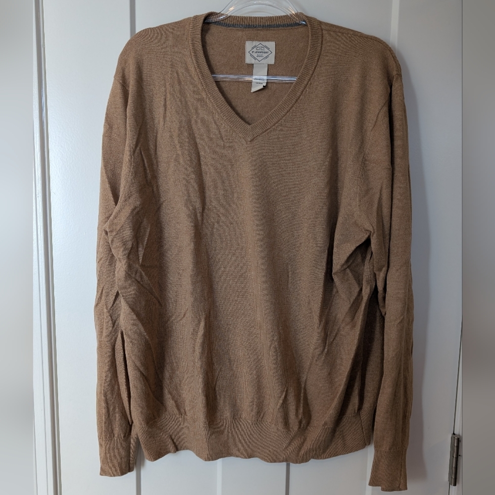 St. John's Bay Men's Tan V-Neck Sweater